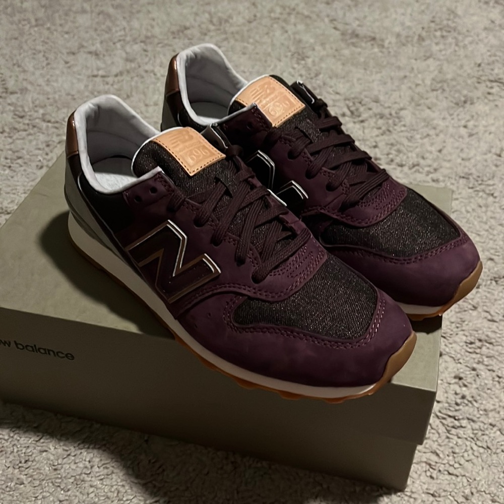 New Balance WL696GAH 696 shoes sneakers new purple plum limited women’s